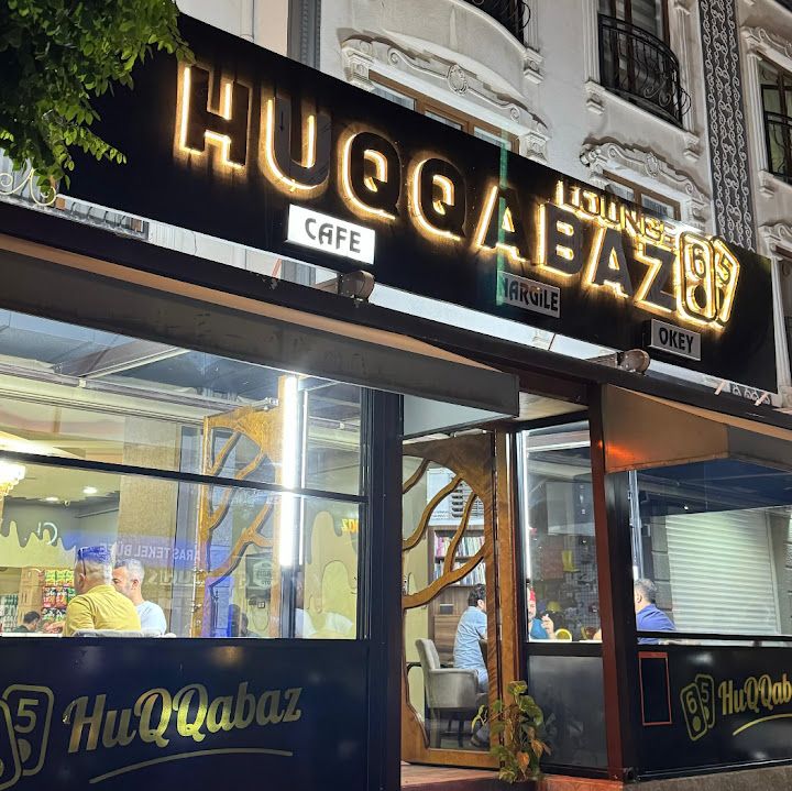 65Huqqabaz Kafe