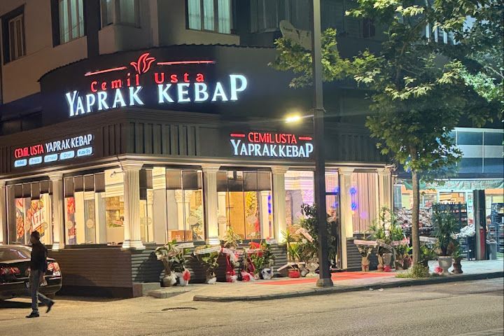 Cemil Usta Yaprak Kebap