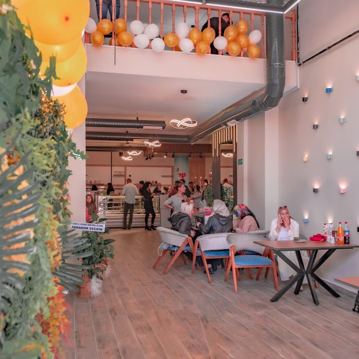Keyfe Kâfi Kadın Kafe & Davet Evi