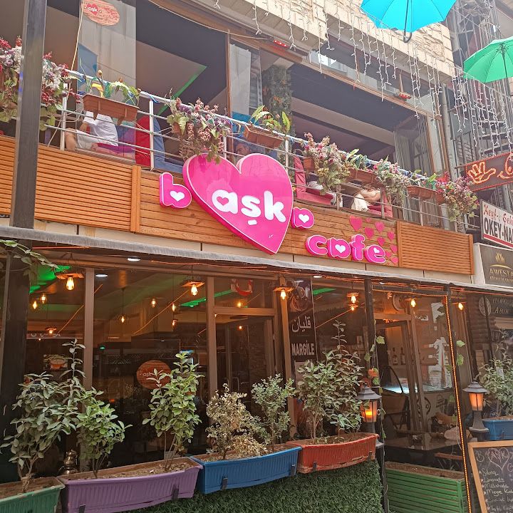 şemsiye cafe