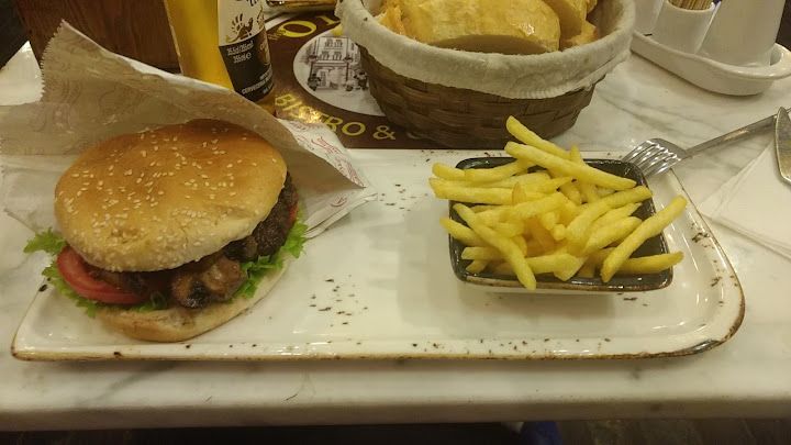 Bistro Lego Bir
