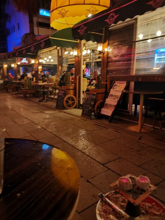 Elis Cafe & Nargile