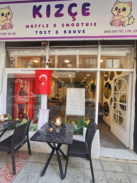 Kızçe Waffle & Smoothie
