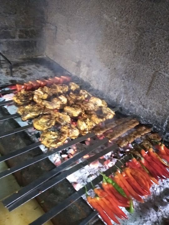 Melis Humus Evi