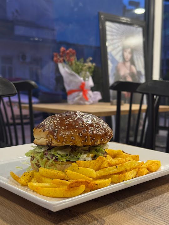 Munch And More Burger