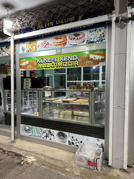 Altınüzüm Kardeşler Pastanesi