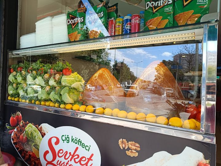 ÇİĞKÖFTECİ ŞEVKET USTA