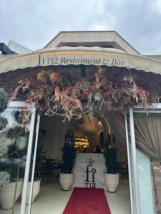 Fi 712 Restaurant
