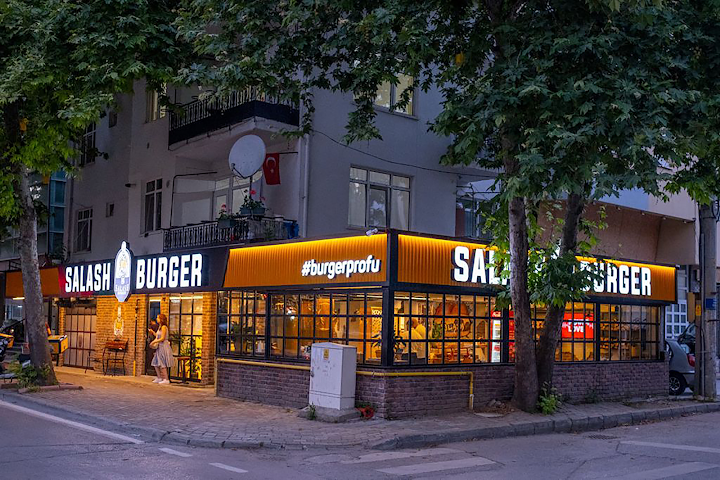Salash Burger