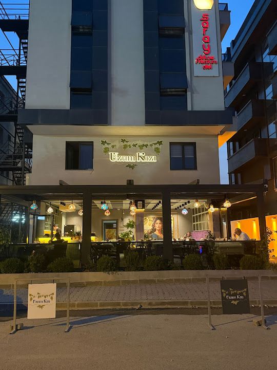 Üzüm Kızı