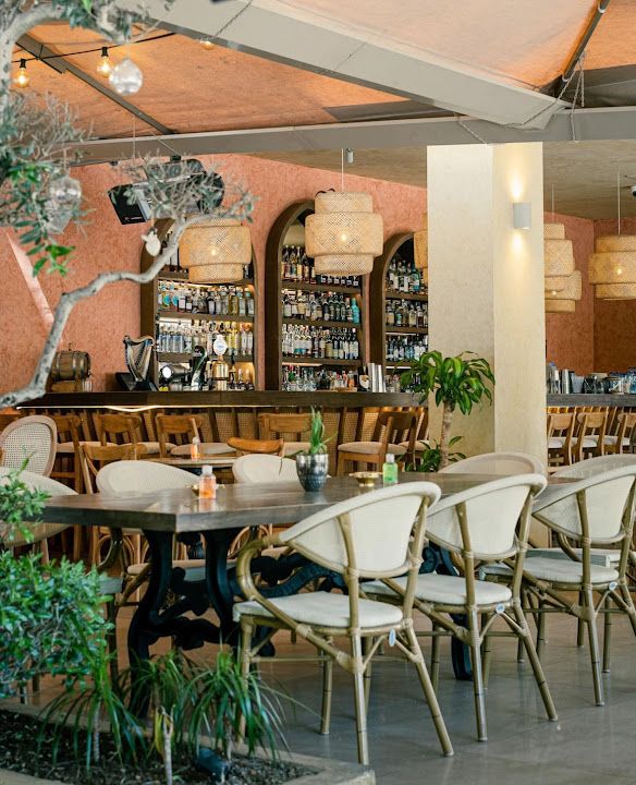 Allen Kitchen & Cocktail