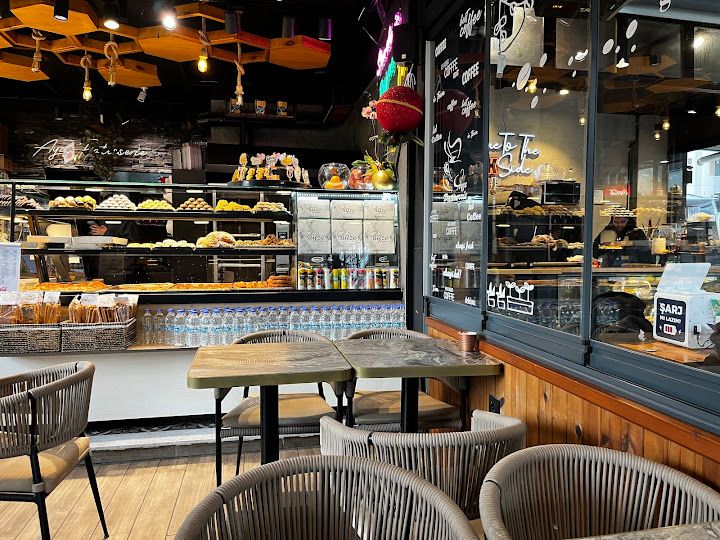 Ayze Patisserie