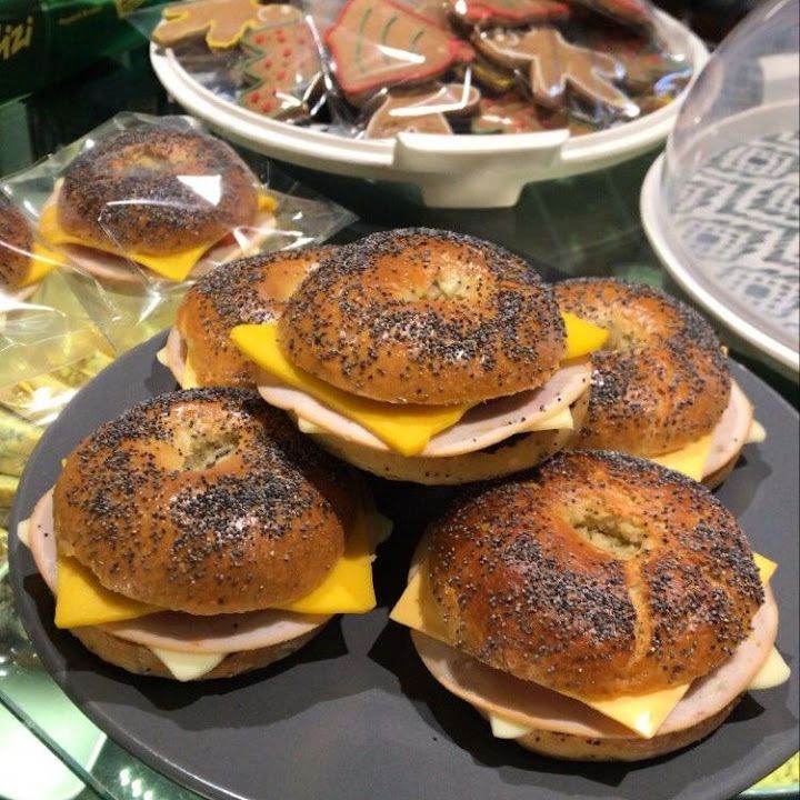 Cafe Avanti