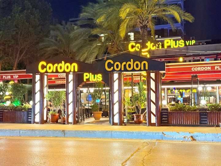 Cafe Cordon 212