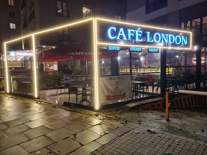 Cafe London sahrayıcedit