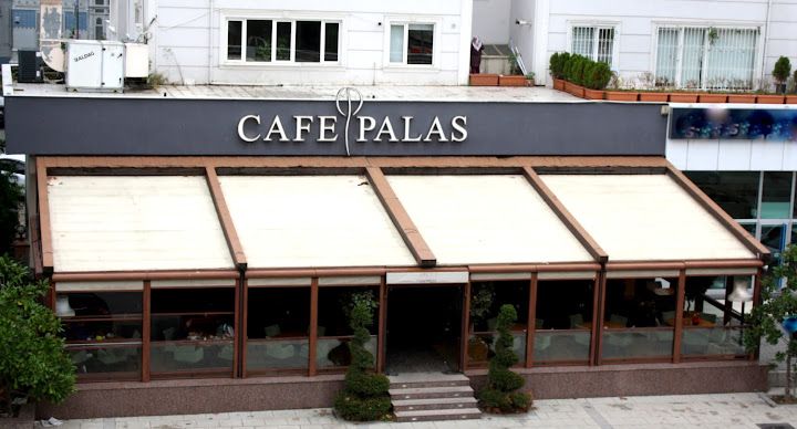 Cafe Palas
