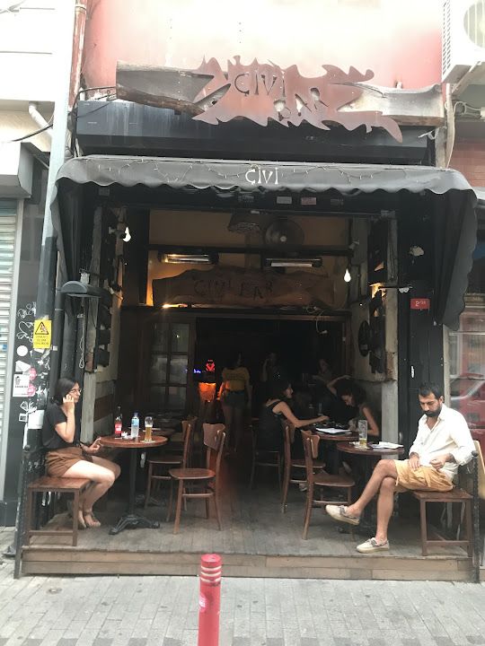 Çivi Bar