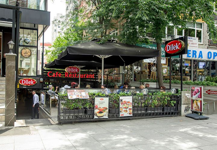 Dilek Pastanesi Bağdat Caddesi