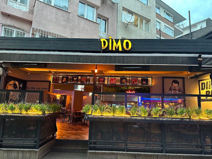 Dimo Cafe & Bar
