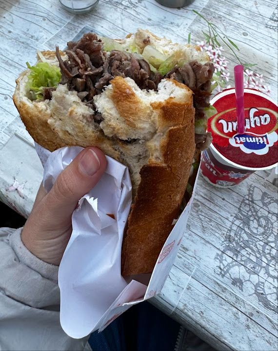 Emin Usta Seyyar Dönerci (perşembe Pazarı)