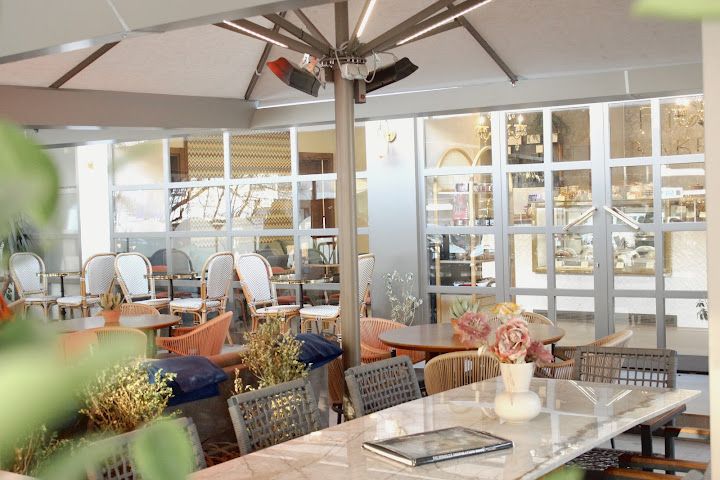 Fiyonk Bakery & Cafe