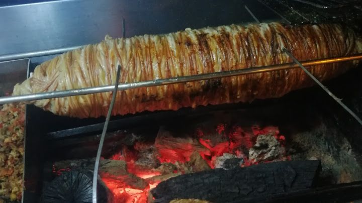 Kadıköy Göztepe kokoreççi köfteci Muharrem usta