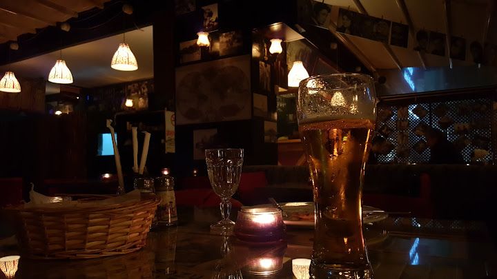 Lamartine Lounge Cafe-Bistro