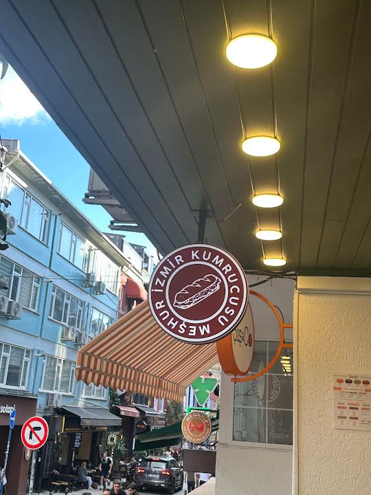 Meşhur İzmir Kumrucusu