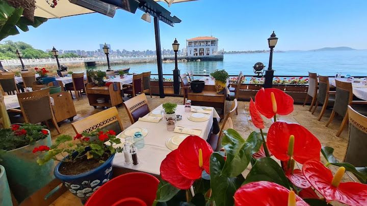 Moda Kayikhane Restaurant