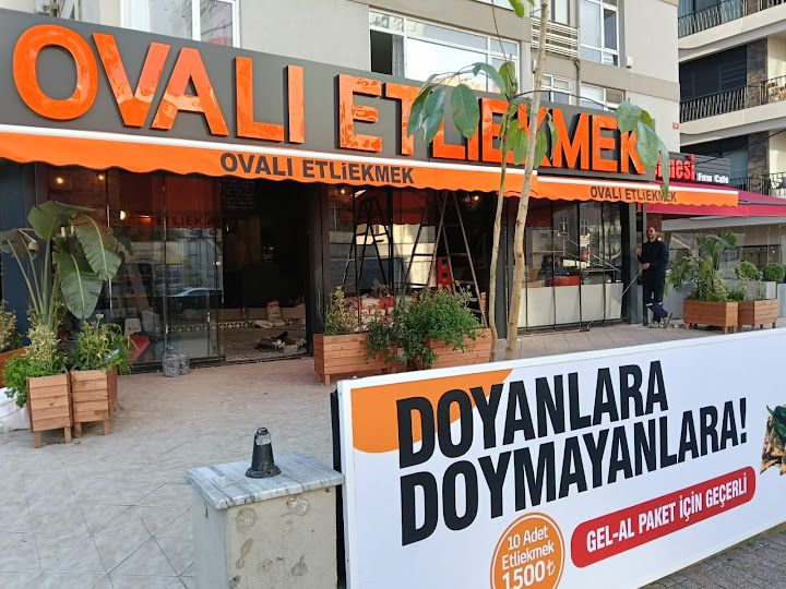 Ovalı Etliekmek Kadıköy Şubesi