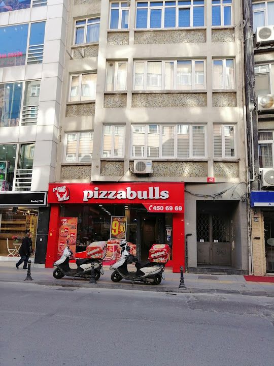 Pizzabulls Osmanaga - Kadıköy