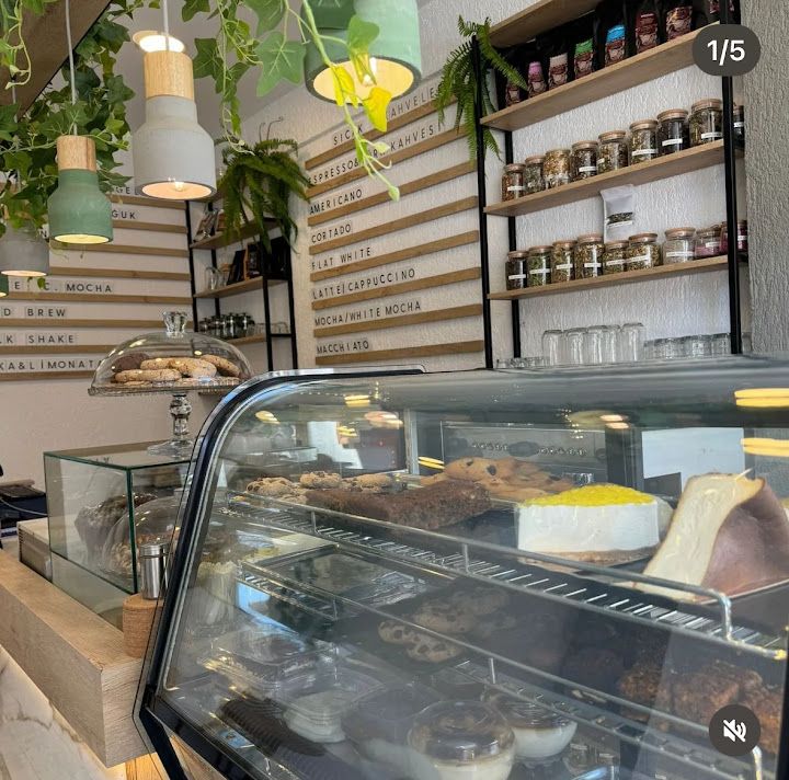 Poli Kafe
