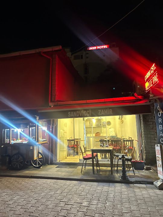 Sandaviççi Zahir