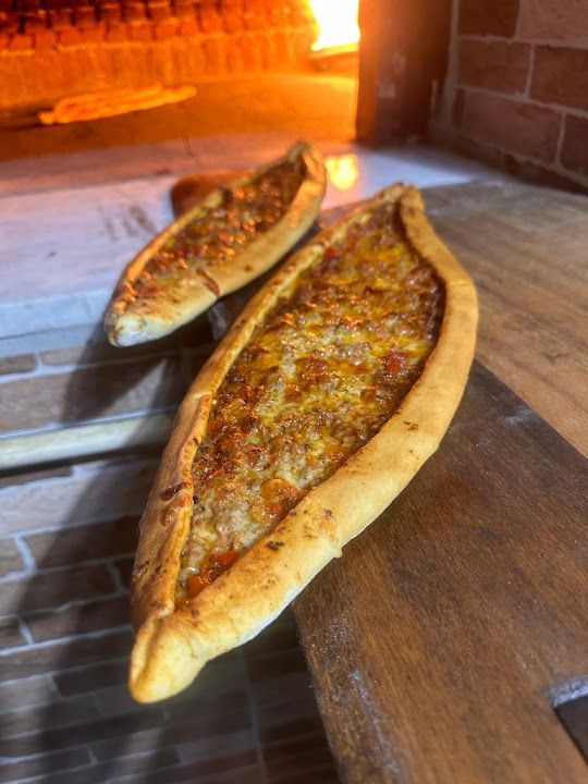 Taşfırın Bolca Lahmacun Pide Pizza Kadıköy