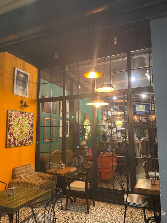 Yana Café