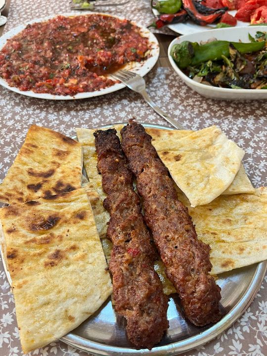 Kebapçı Akif Usta