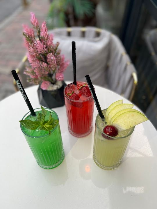 1 inci levent cafe & restaurant