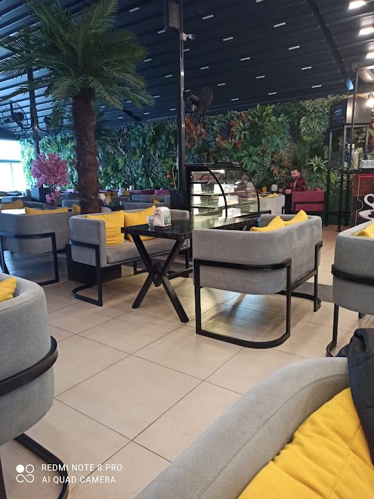 Angel Cafe & Salon