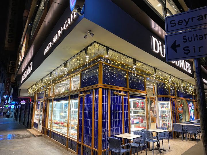 Düzgünler Pasta Ve Cafe 4.levent-sultan Selim Mah Şubesi