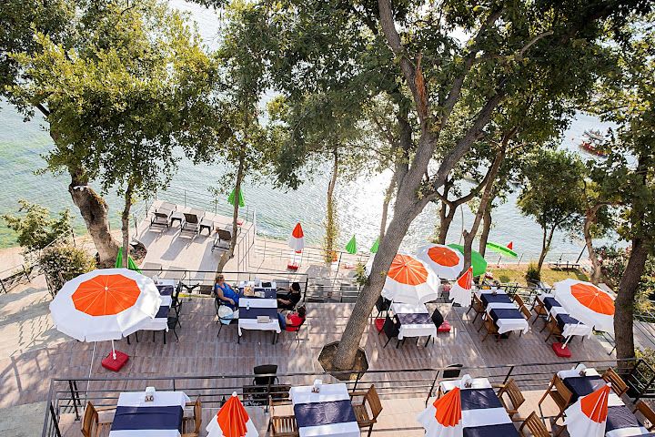 Alya Restaurant