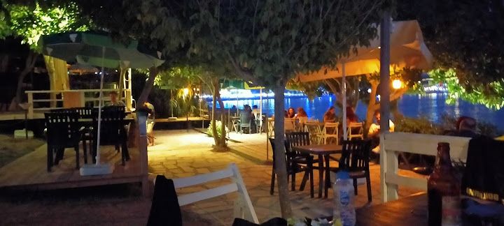 Kerpe Ceneviz Cafe Bar