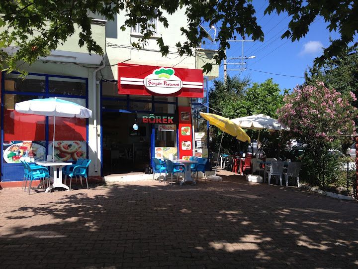 Şengün Pastaneleri