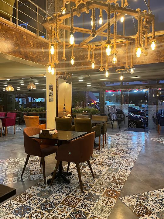 Armes Cafe Restaurant