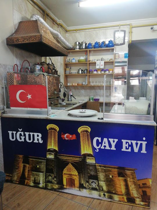 Bay Bayan Uğur Çay Evi