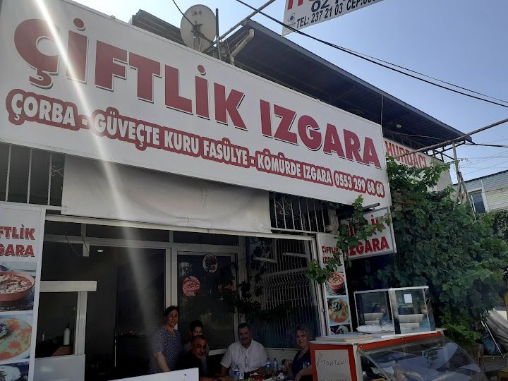 Çiftlik ızgara çorba-güveçte kuru fasülye-kömürde ızgara