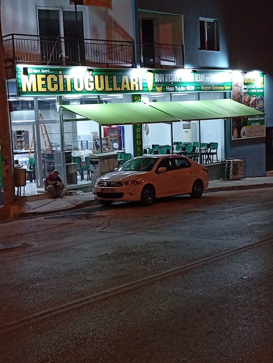 Mecıtogulları odun ateşinde döner &kebab ve çorba salonu