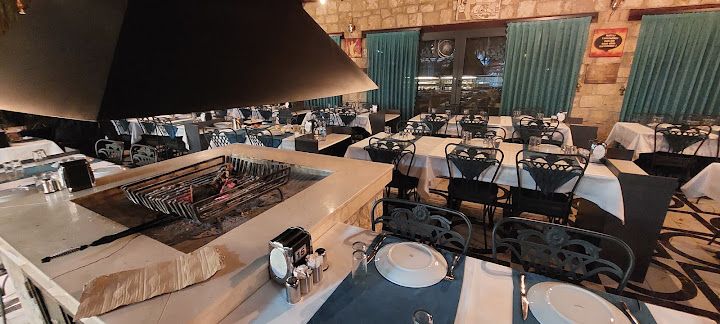 Güneşte kahvaltı fasıl restorant