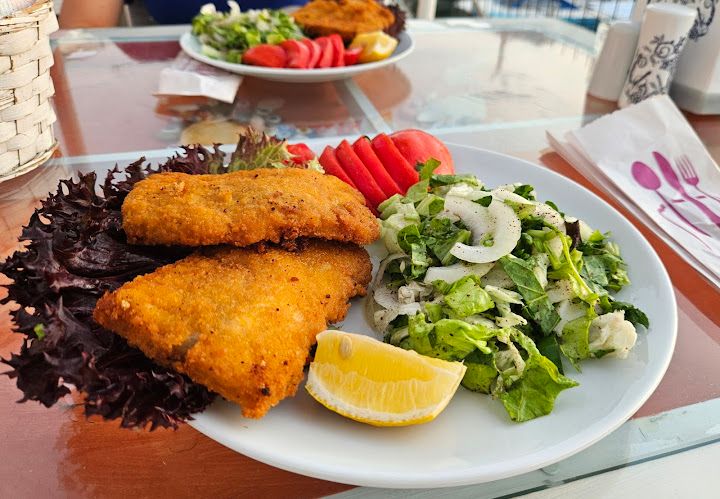 Zeze Cafe
