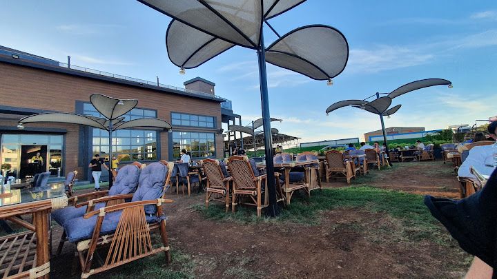 Ciğerci Hasan Usta & Royal Cafe Bistro & Restaurant & Kır Bahçesi