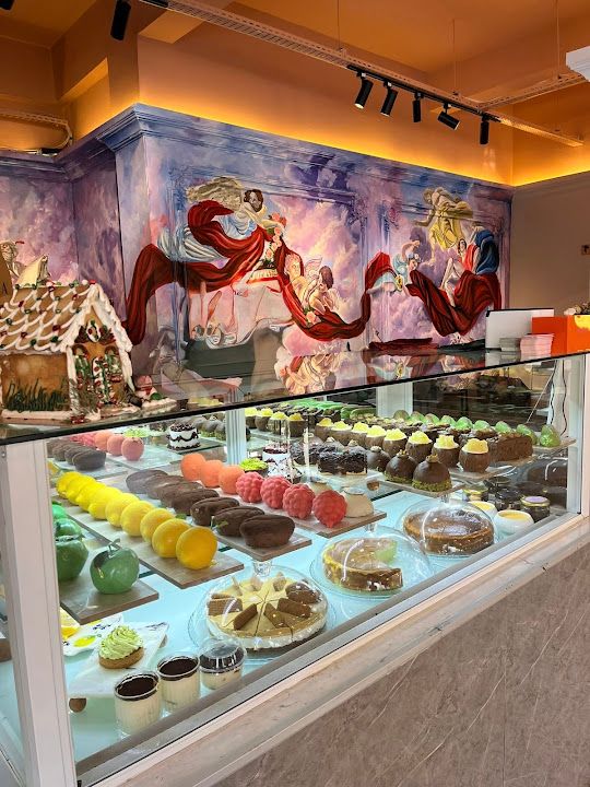 Lunavia Patisserie